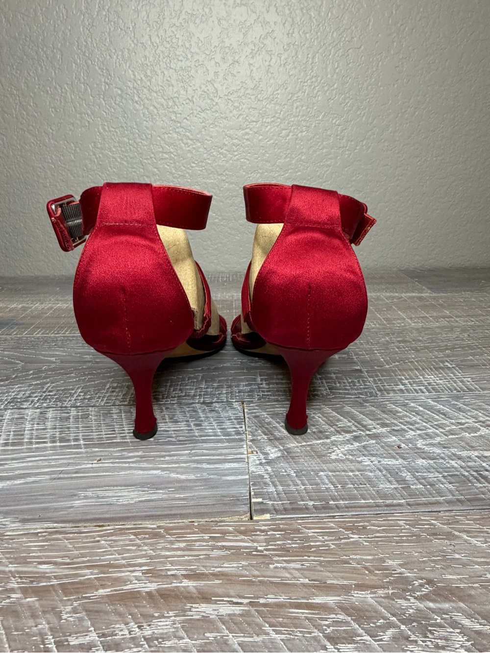 Isaac Mizrahi Red Satin Strappy Buckle Sandals - Picture 3 of 7